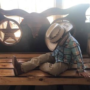 Meet your Posher, Perla